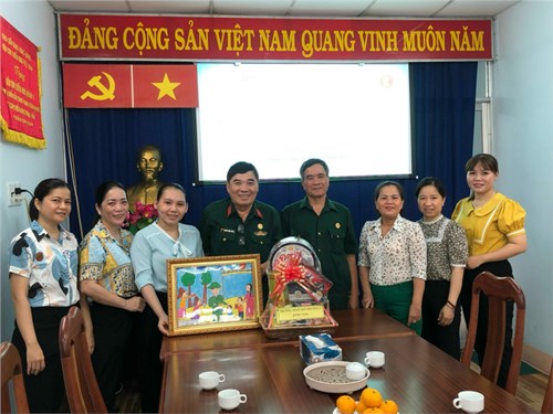 Tham quan Hội cựu chiến binh Quận 11