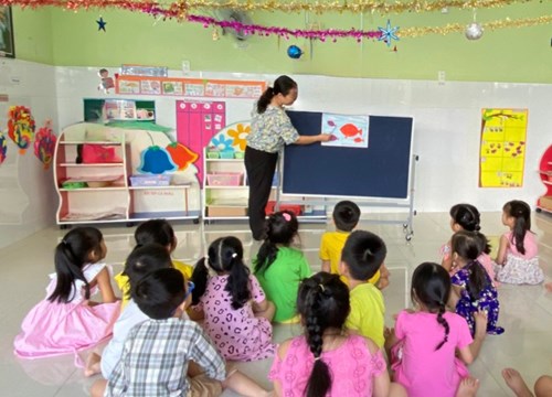 Giờ học của lớp Lá 3 (cô Tường Vân)
