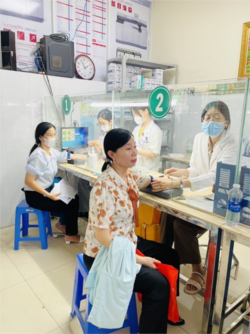 Đội ngũ CB.GV.NV trường Mầm non Bình Chiểu tham gia Khám sức khỏe năm học 2023-2024