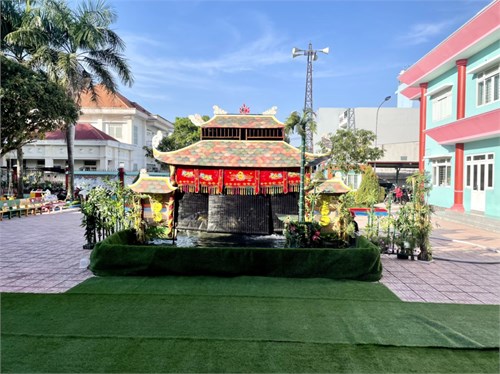 Trường Mầm non Hoa Mai tổ chức múa rối nước cho học sinh