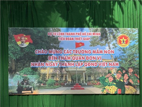 Bé 5A tham quan doanh trại quân đội ngày 22/12/2023