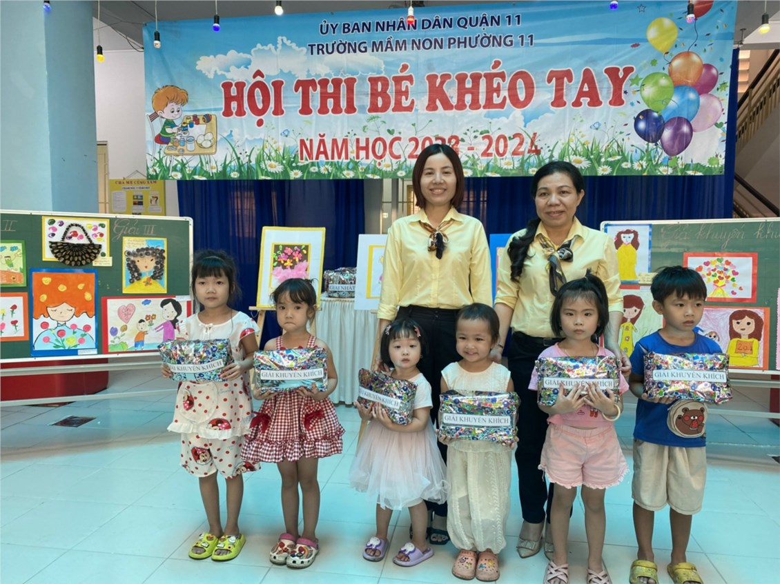Hội thi bé khéo tay
