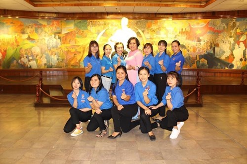 Sinh hoạt chi đoàn chủ điểm đợt 02 năm 2020 với chủ đề:   tuổi trẻ việt nam tự hào tiến bước dưới cờ đảng 