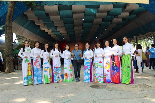 Tham dự hội thi nét đẹp học đường