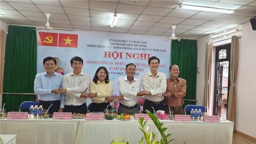 Hội nghị lần thứ nhất - Ký kết giao ước thi đua Khối thi đua 2 - Khối phòng Giáo dục và Đào tạo Năm học 2023 - 2024