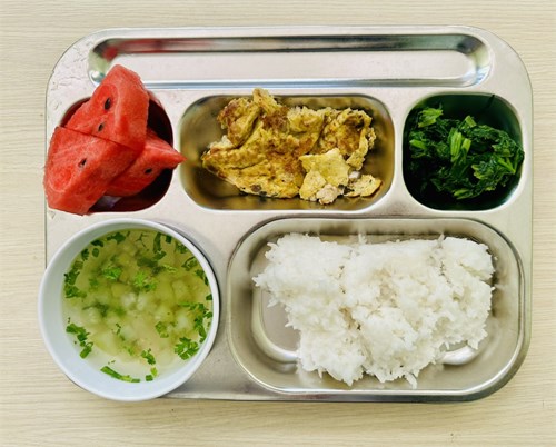 Thực đơn trưa Mẩu giáo thứ ba ngày 26/12/2023