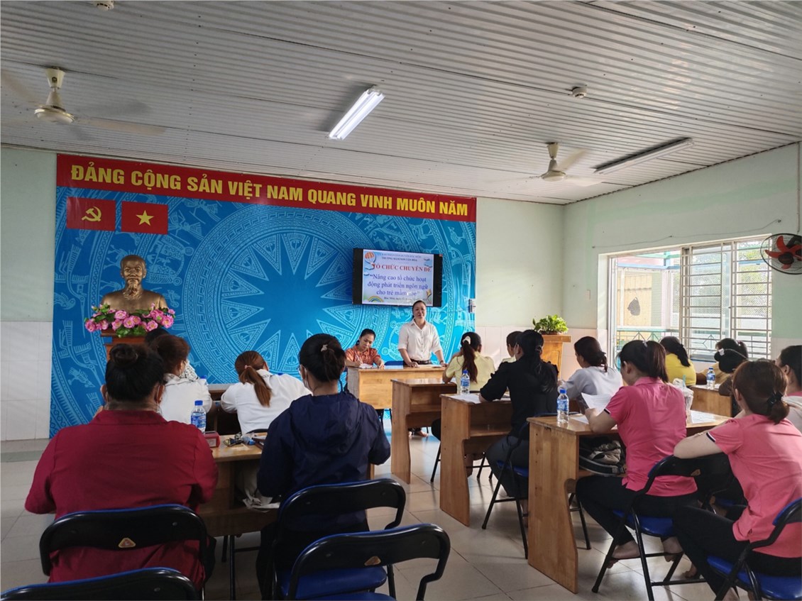 Trường Mầm non Tân Hòa tổ chức chuyên đề  Nâng cao tổ chức hoạt động phát triển ngôn ngữ cho trẻ mầm non 