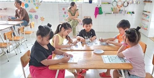 Hoạt động thao giảng cùng PHHS chào mừng n gày nhà giáo Việt Nam 20/11