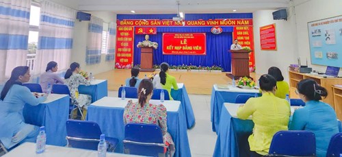 Lễ kết nạp Đảng tháng 10 năm 2024