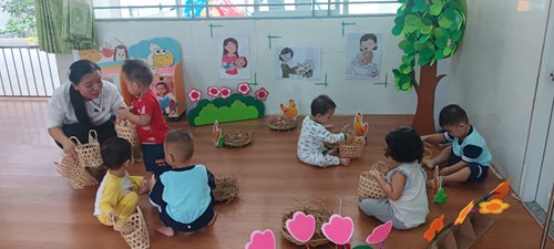 Hội thi giáo viên giỏi cấp huyện năm học 2024-2025 - Cô Phan Thị Ngọc Phú - lớp 18-24 tháng