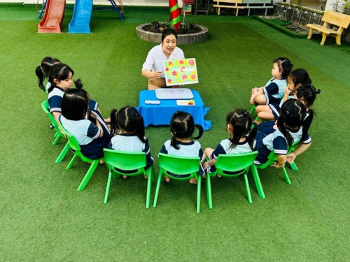 Chuyên đề “Nâng cao năng lực sáng tạo và cảm thụ nghệ thuật cho trẻ thông qua hoạt động tạo hình” - lớp Mầm 1
