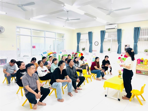 Trường Mầm non 2B tổ chức họp cha mẹ học sinh đầu năm học 2024 -2025