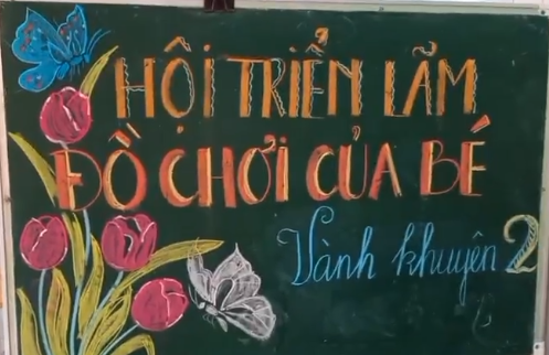 Hội triển lãm đồ chơi của bé lớp Vành Khuyên 2