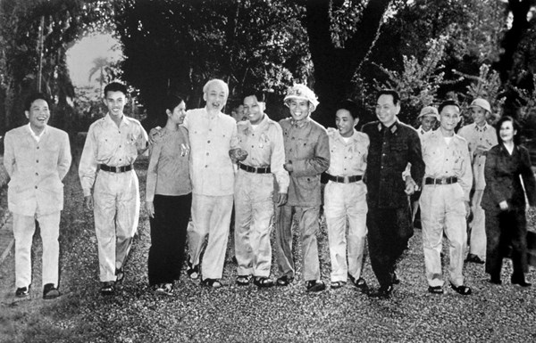 Nhớ Bác Hồ trong ngày “Đất nước trọn niềm vui”