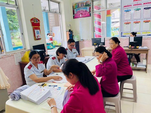 Trường Bông Hồng đón đoàn kiểm tra ATTP Thành Phố