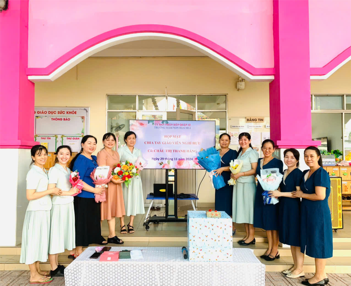Chia tay CĐV nghỉ hưu theo chế độ.