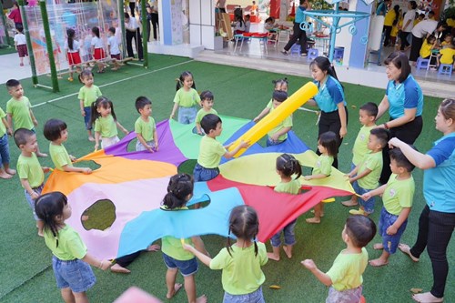 📸 Chúng ta cùng xem lại những khoảnh khắc đáng yêu của các con trong Lễ hội “Màu sắc hạnh phúc” nhé!