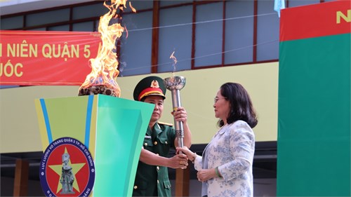 Thanh niên quận 5 hăng hái lên đường nhập ngũ năm 2024