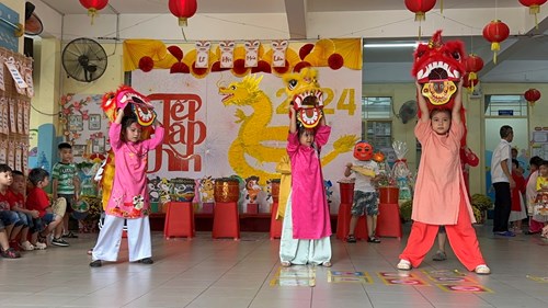 Mừng xuân giáp thìn 2024
