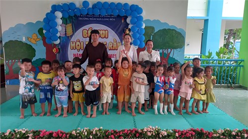Hình ảnh lớp Chồi 2 vui trung thu