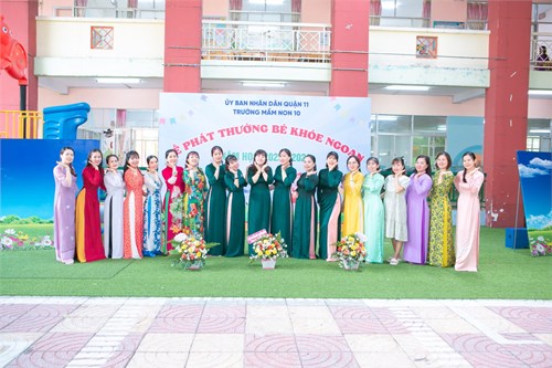 Tập thể chi bộ trường mầm non 10