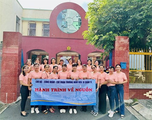 Trường Mầm non 10, hành trình về nguồn tại Khu tưởng niệm liệt sĩ Ngã Ba Giồng cùng Chi bộ- Công đoàn - Chi đoàn.