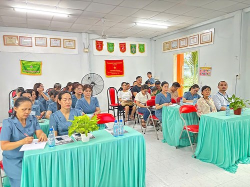 Truyền thông phòng chống dịch sởi tại trường mầm non 10