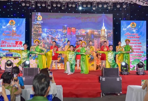 Chung kết hội thi Sao vàng vọng cổ lần thứ 8.