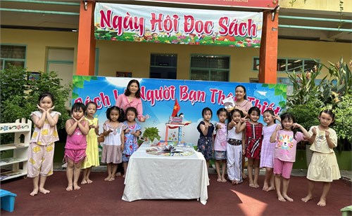 Lớp lá 1 trong ngày hội đọc sách