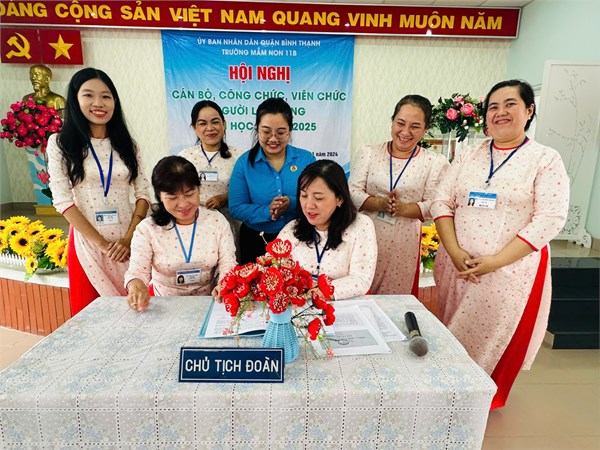 Hội nghị cán bộ công chức viên chức và người lao động năm học 2024-2025