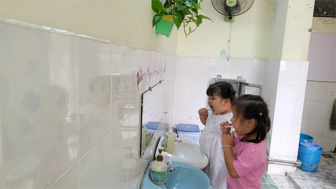 Các nguyên nhân và biện pháp chăm sóc răng miệng cho trẻ