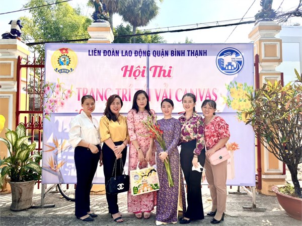 Công đoàn cơ sở trường Mầm non 13 tham gia  Hội thi trang trí túi vải Canvas chủ để   sắc xuân Bình Thạnh   năm 2024