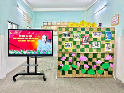 Chi bộ mừng sinh nhật bác hồ