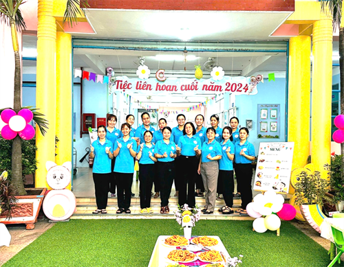 Tiệc liên hoan cuối năm 2024 của bé!!!