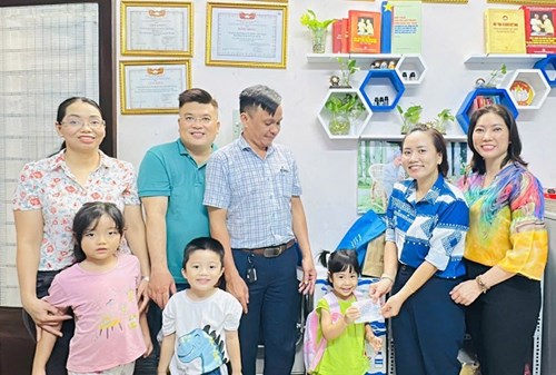 Trường Mần non 14 phát động ủng hộ đồng bào bị thiệt hại do bão số 3 (Yagi) gây ra