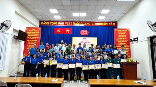 Chi Đoàn Mầm Non 14 tham gia hội nghị tổng kết công tác đoàn hội và phong trào thanh thiếu niên năm 2024
