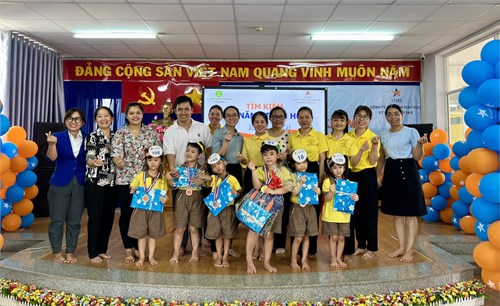 Các bạn lớp Chồi 3 tham gia Hội thi  Rung chuông vàng 