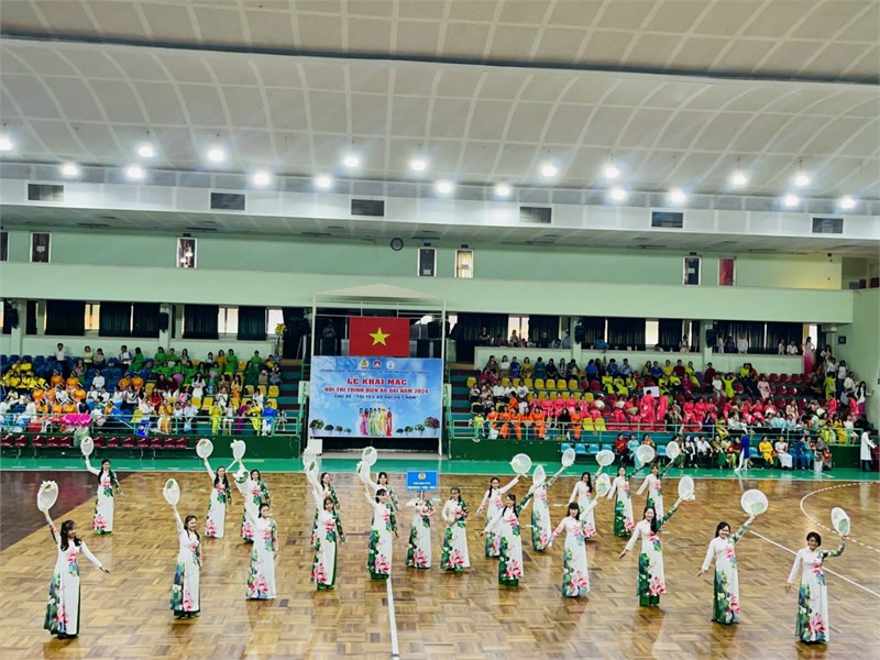 Công đoàn cơ sở: Liên quân Mầm non 4 - 5 - 15 tham gia Hội thi trình diễn Áo dài với chủ đề  Tôi yêu áo dài Việt Nam  Quận 11 - năm 2024