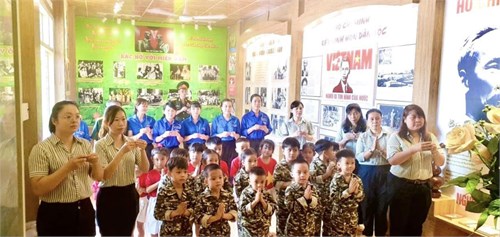 Trường Mầm non 15 tham quan Không gian văn hóa phường 15