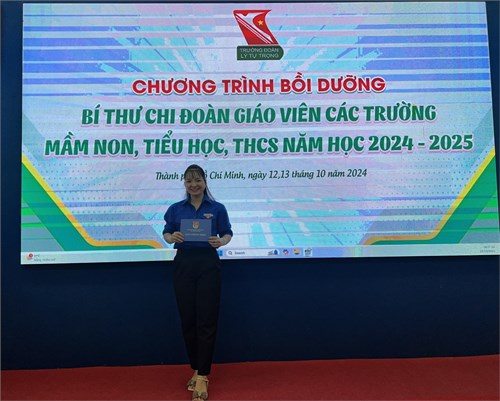 Đồng chí Ngô Ngọc Trúc Phương tham gia chương trình bồi dưỡng Bí thư Chi đoàn giáo viên các trường Mầm non, Tiểu học, Trung học cơ sở năm học 2024 - 2025 tại Trường Đoàn Lý Tự Trọng