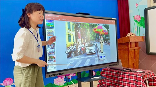 Sáng ngày 12/11/2024 Trường Mầm Non 15 đón đoàn về chấm thi Hội thi  Giáo viên mầm non dạy giỏi cấp quận  năm học 2024-2025.