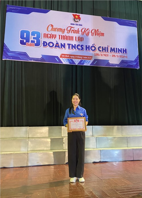 Chi đoàn trường Mầm non 15 tham gia Chương trình Kỷ niệm 93 năm Ngày thành lập Đoàn TNCS Hồ Chí Minh (26/3/1931 - 26/3/2024) do Quận Đoàn tổ chức và nhận Giấy khen Đạt danh hiệu Chi đoàn mạnh tiêu biểu theo tiêu chí 3 nắm 3 biết 3 làm năm 2023 của Quận Đoàn khen tặng