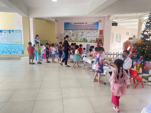 🍀Trường mầm non 19/5 thành phố Thủ Đức phối hợp với bệnh viện Y Dược Sài Gòn tổ chức khám sức khỏe định kỳ cho học sinh toàn trường.🍀