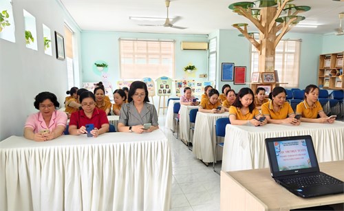 Trường mầm non 20/10 hưởng ứng cuộc thi trực tuyến tìm hiểu nghị quyết hội nghị trung ương 8 khoá xiii.