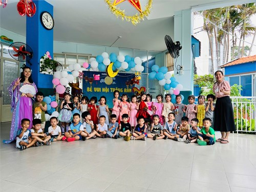 Các bé lớp Chồi 3 vui trung thu