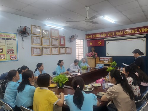 Đón đoàn kiểm tra chuyên môn nuôi dạy.