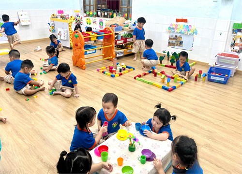 Thực hiện theo kế hoạch thực hiện nhiệm vụ năm học 2024-2025, Trường Mầm non 24B thực hiện chuyên đề  Xây dựng môi trường phát huy tính tích cực cho trẻ . Giáo viên thực hiện: Cô Trần Ngọc Xuân Mai - lớp Mầm 3