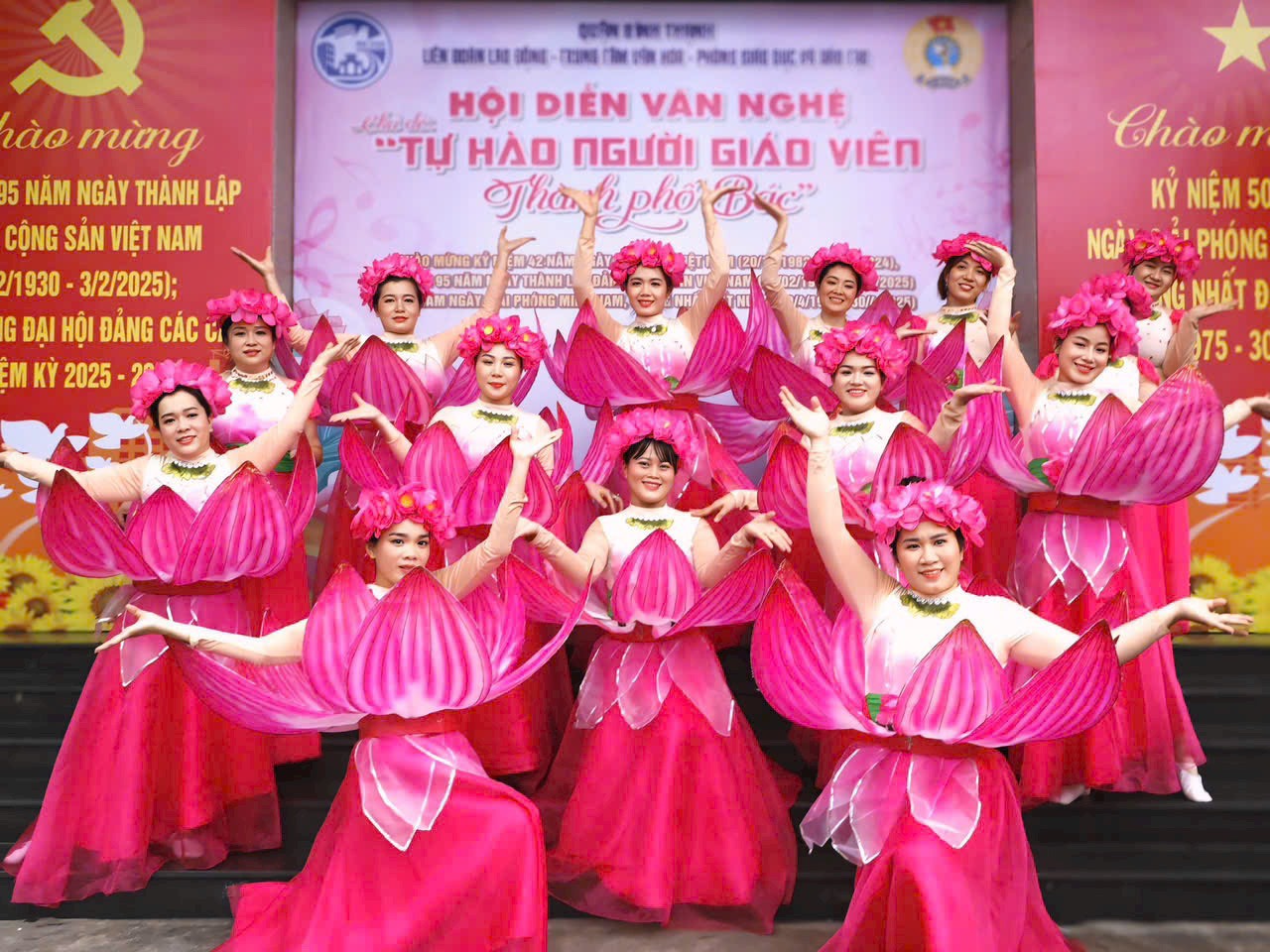 Hội diễn văn nghệ Chào mừng 42 năm ngày Nhà Giáo Việt Nam 20/11  Tự hào người giáo viên Thành phố Bác 