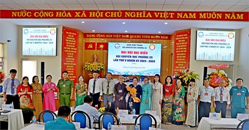 Trường MN 25 vinh dự nhận bằng khen tập thể xuất sắc và cá nhân trong phong trào” Nuôi heo đất” NH 2023-2024