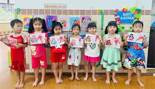 Chúc mừng ngày phụ nữ việt nam 20/10
lớp lá 3